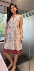 Women’s Off-White Multicolored Printed Cotton Sleeveless Dress Kurti