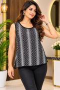 Black & White Geometric Print Sleeveless Flared Top