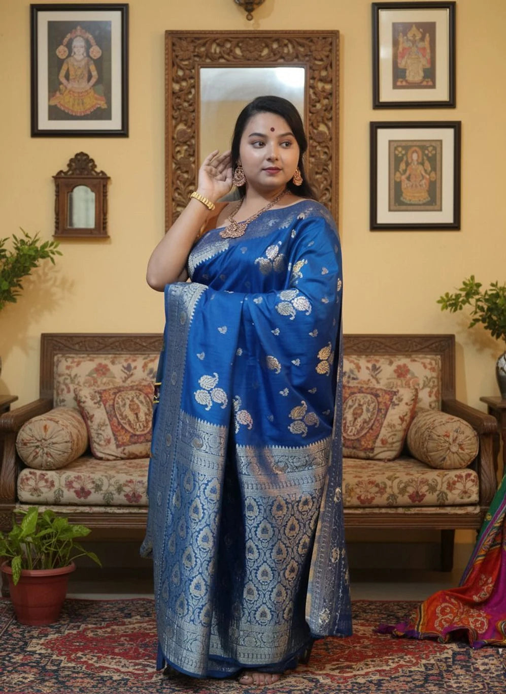 SKIP M FAMILY FASHION Floral Print Bandhani Art Silk Saree (Blue)